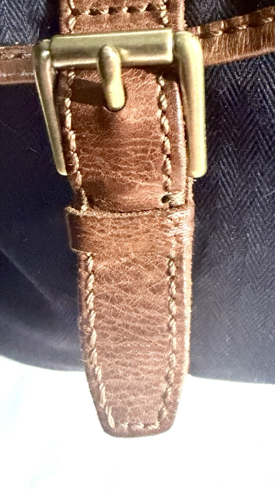 Fossil Solid Blue/Brown Messenger Bag Buckle Adjustable Strap Inner Pockets