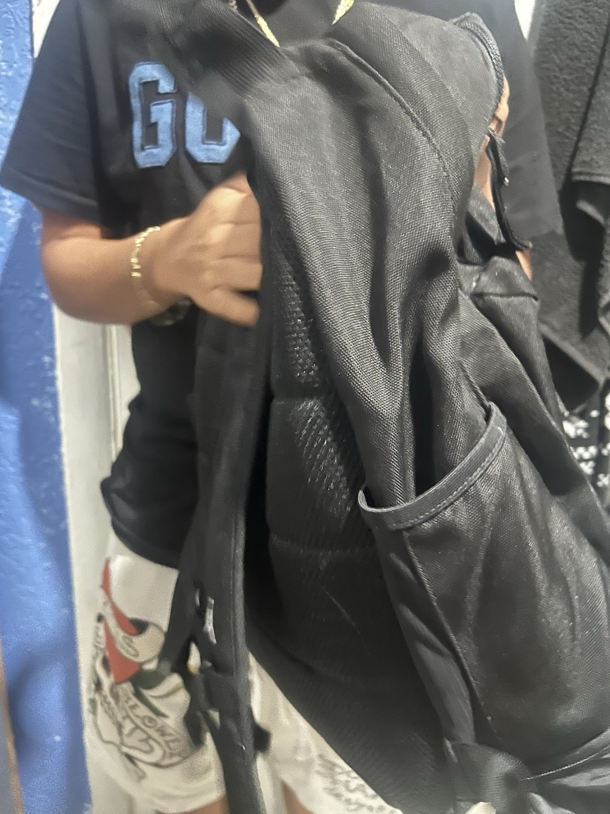 It’s BRAND NEW There no scratch no rips But it’s brand new #jordan #schoolbag