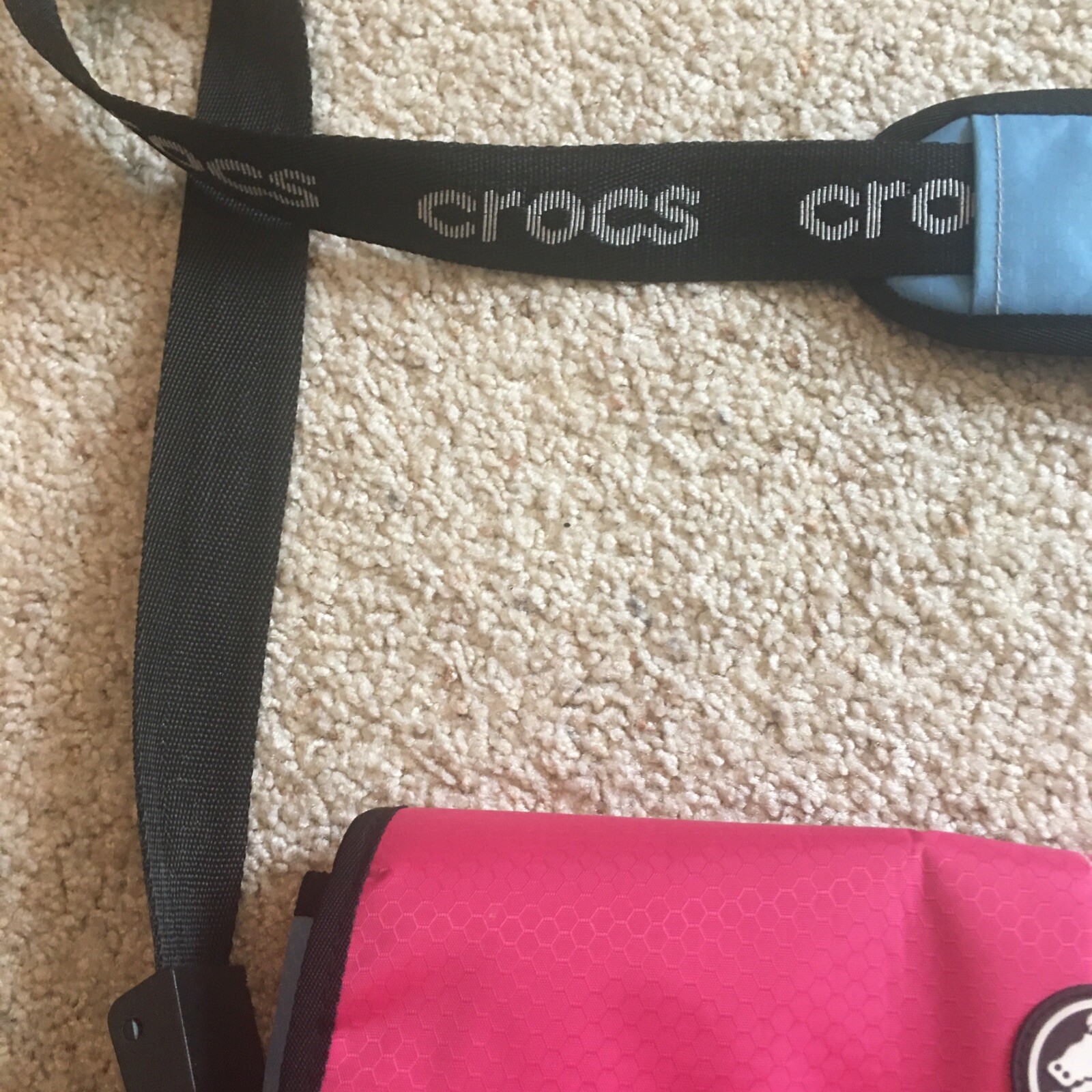 Laptop Shoulder Bag By CROCS Messenger Plain Design EUC