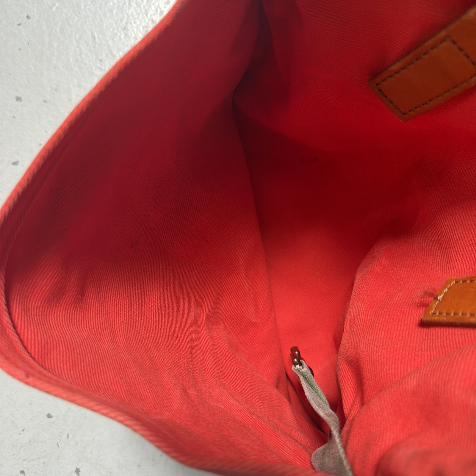 Filson Rugged Twill Canvas Tote Bag Leather Strap Travel Made USA MackRed RARE