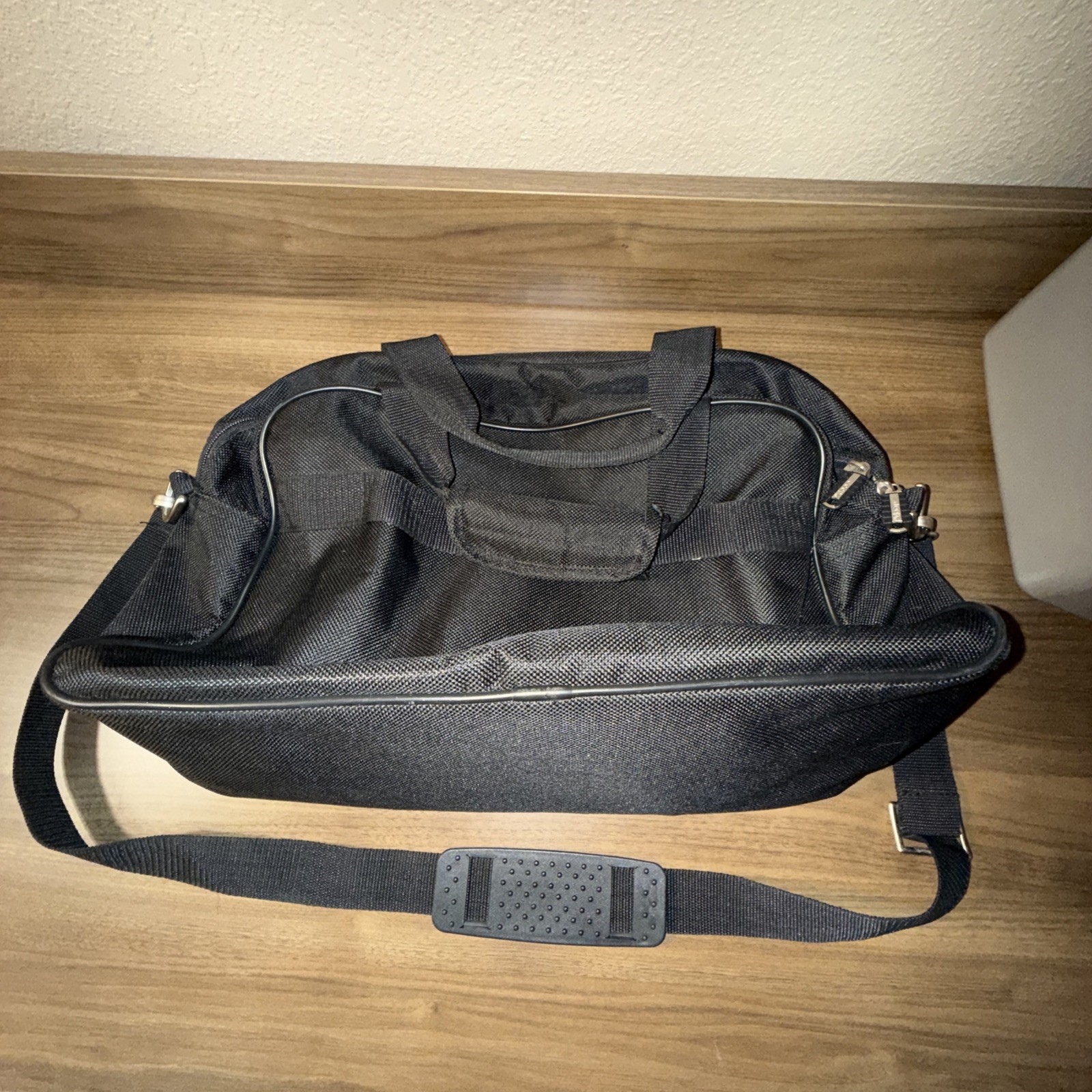 JEEP Authentic Black Messenger Bag Carry On Travel Tote With Shoulder Strap