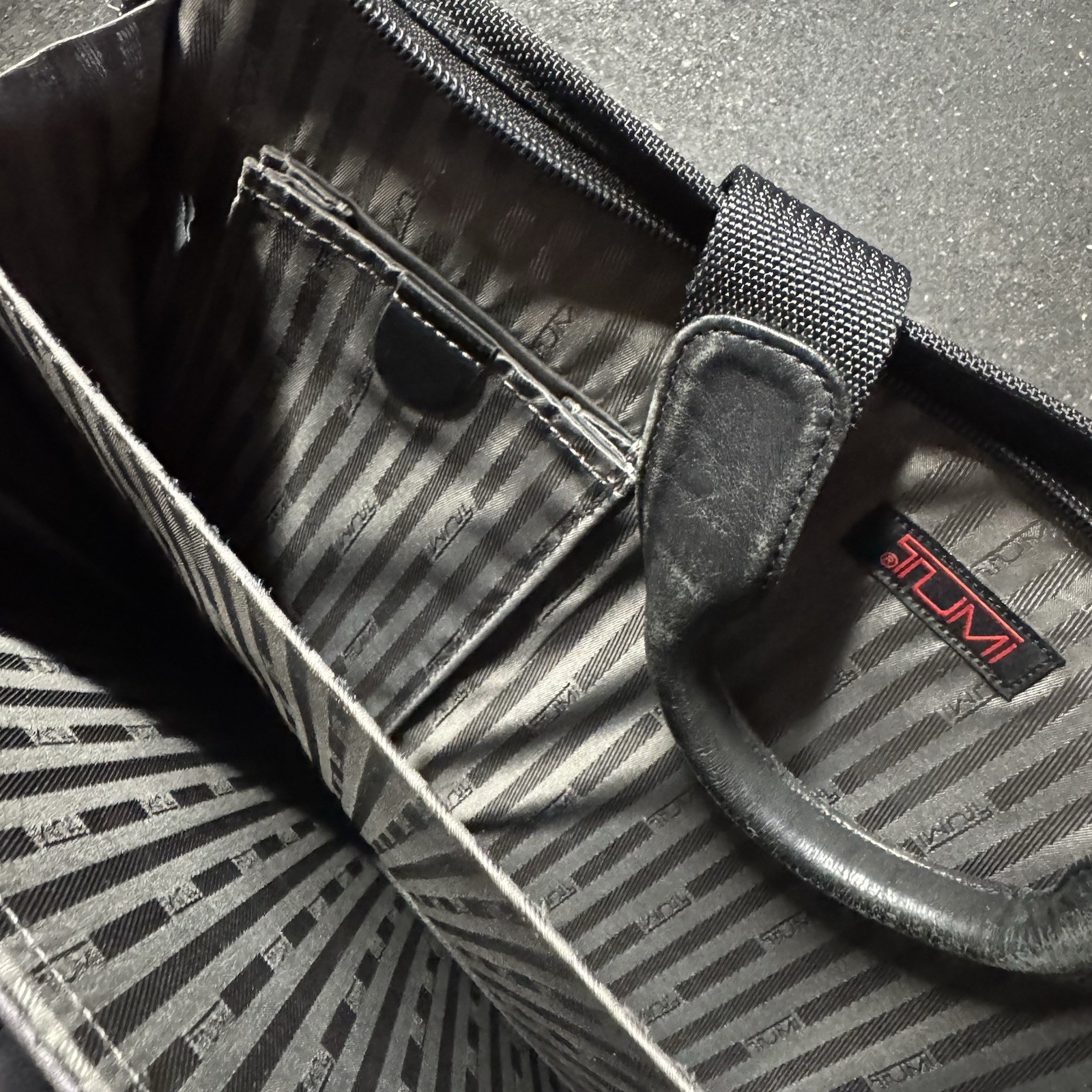 TUMI Alpha Black Ballistic Expandable Laptop Business Briefcase 26041D4