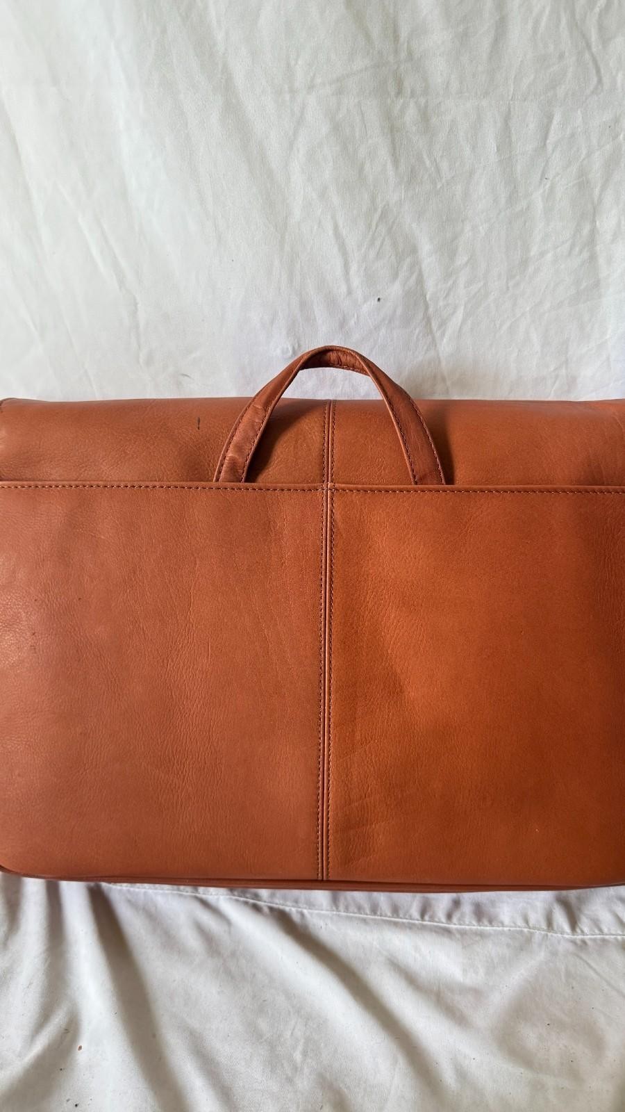 Kenneth Cole REACTION Risky Business Messenger Full-Grain Colombian Leather