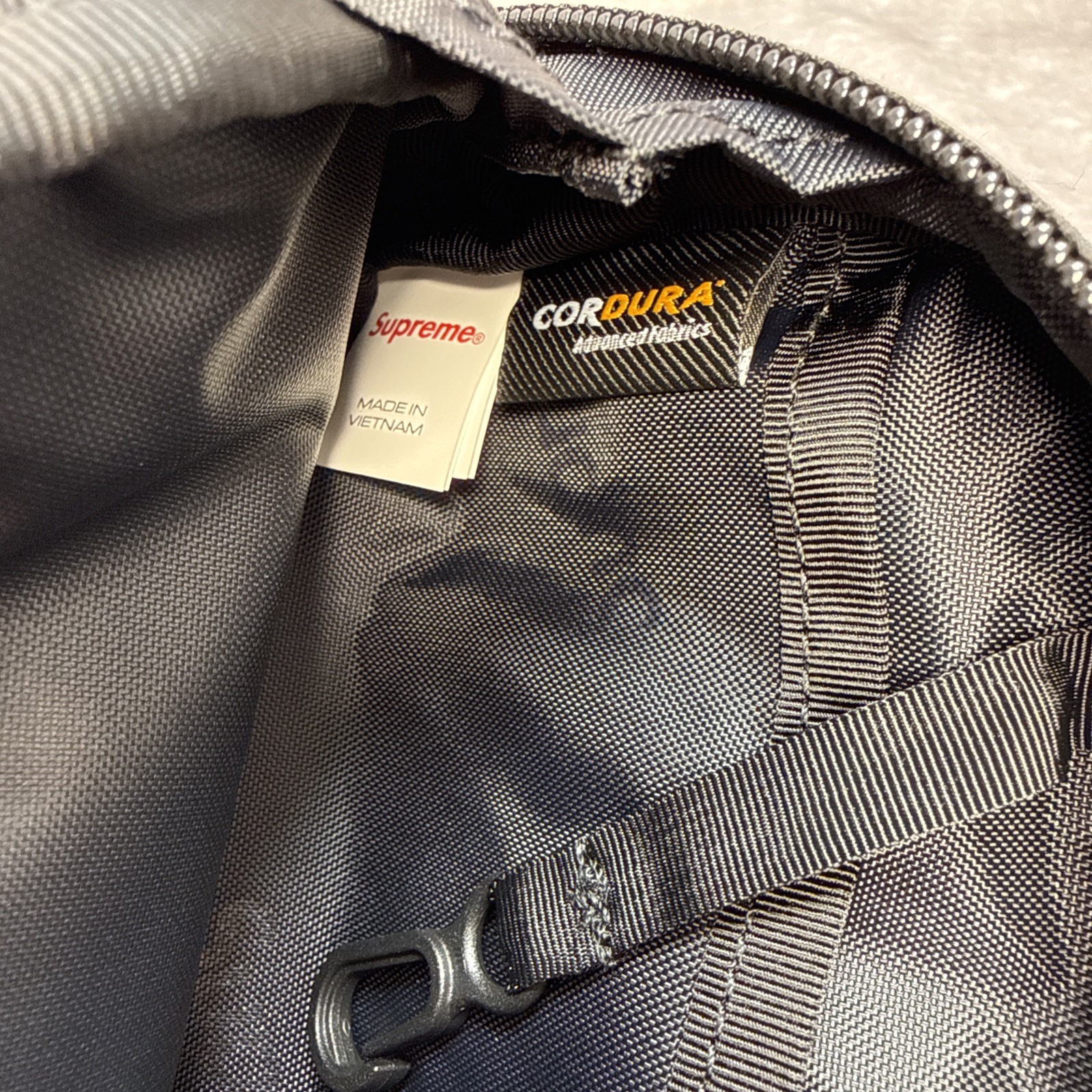 Supreme Mini Side Messenger Bag Black FW24 Cordura Nylon NWT Reflective Stripe