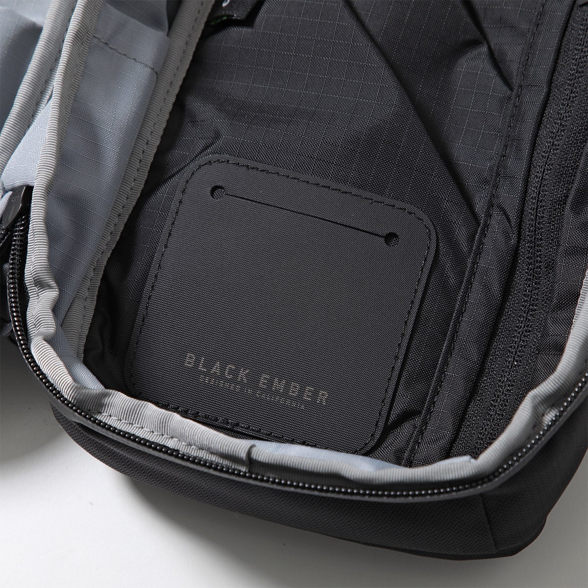BLACK EMBER Shoulder Bag 090000 Kompak Men Nylon Bag with Key Jet-Black 7220033B