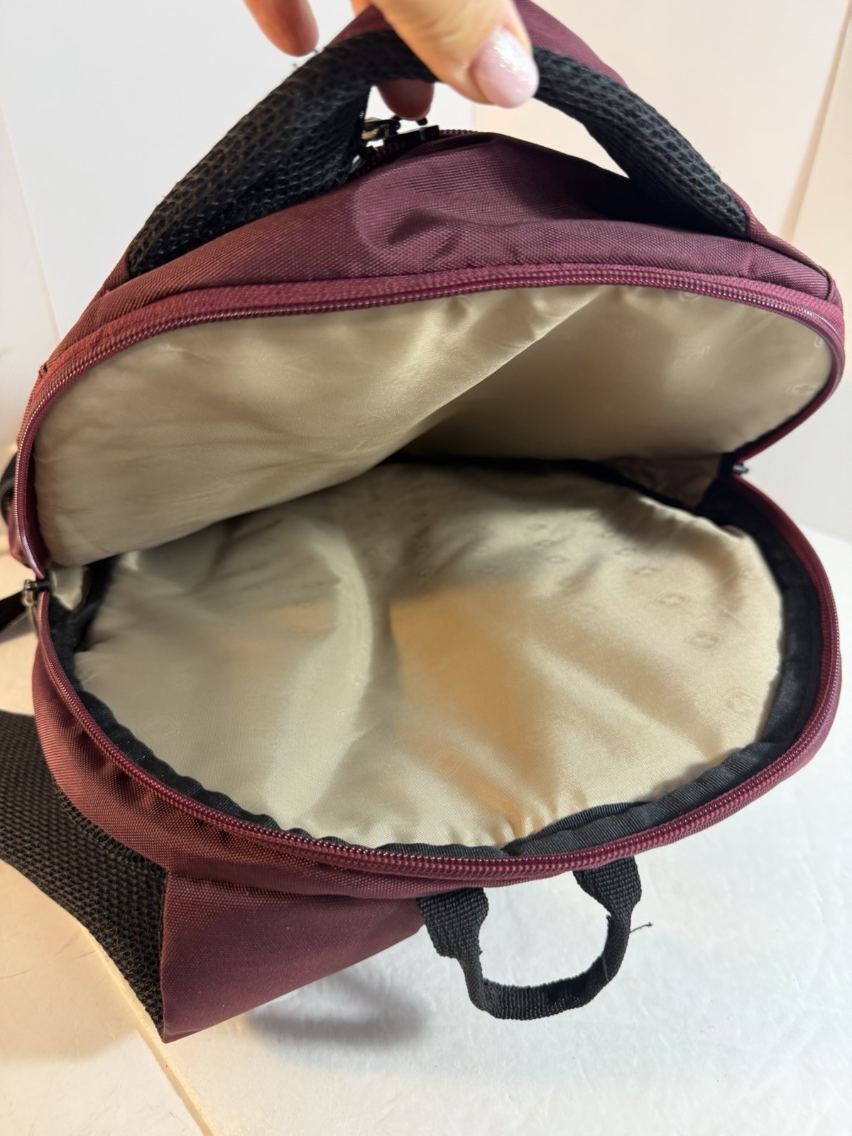 SwissGear Backpack Burgundy Laptop School Travel Bag Multiple Pockets