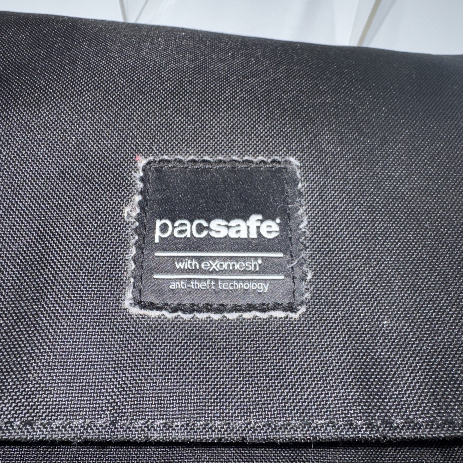 PACSAFE Slingsafe LX450 Backpack Black Anti-theft Backpack RFID Safe Exomesh