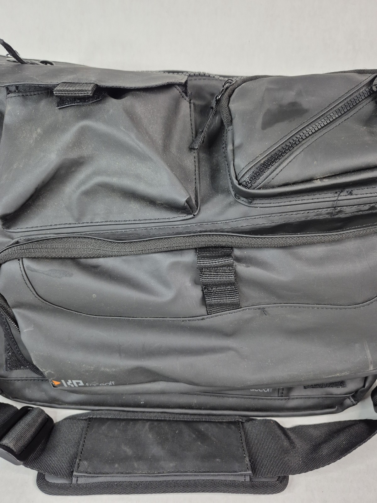 Ultra Pro KP Faceoff Gamers Bag 16″×12″×4″ Black With Detachable Front Clean