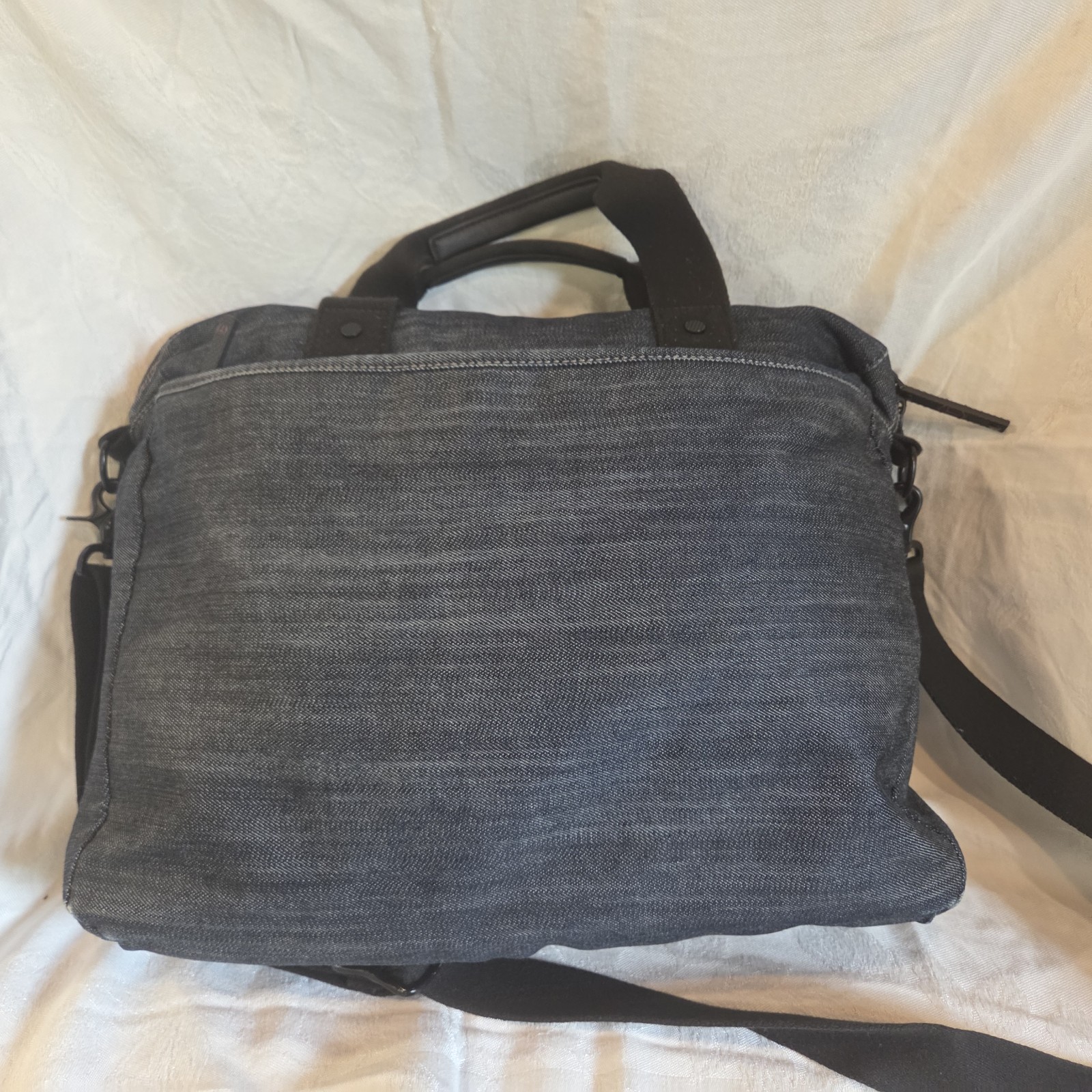Tumi T Tech Blue Messenger Laptop Essentials Bag EUC