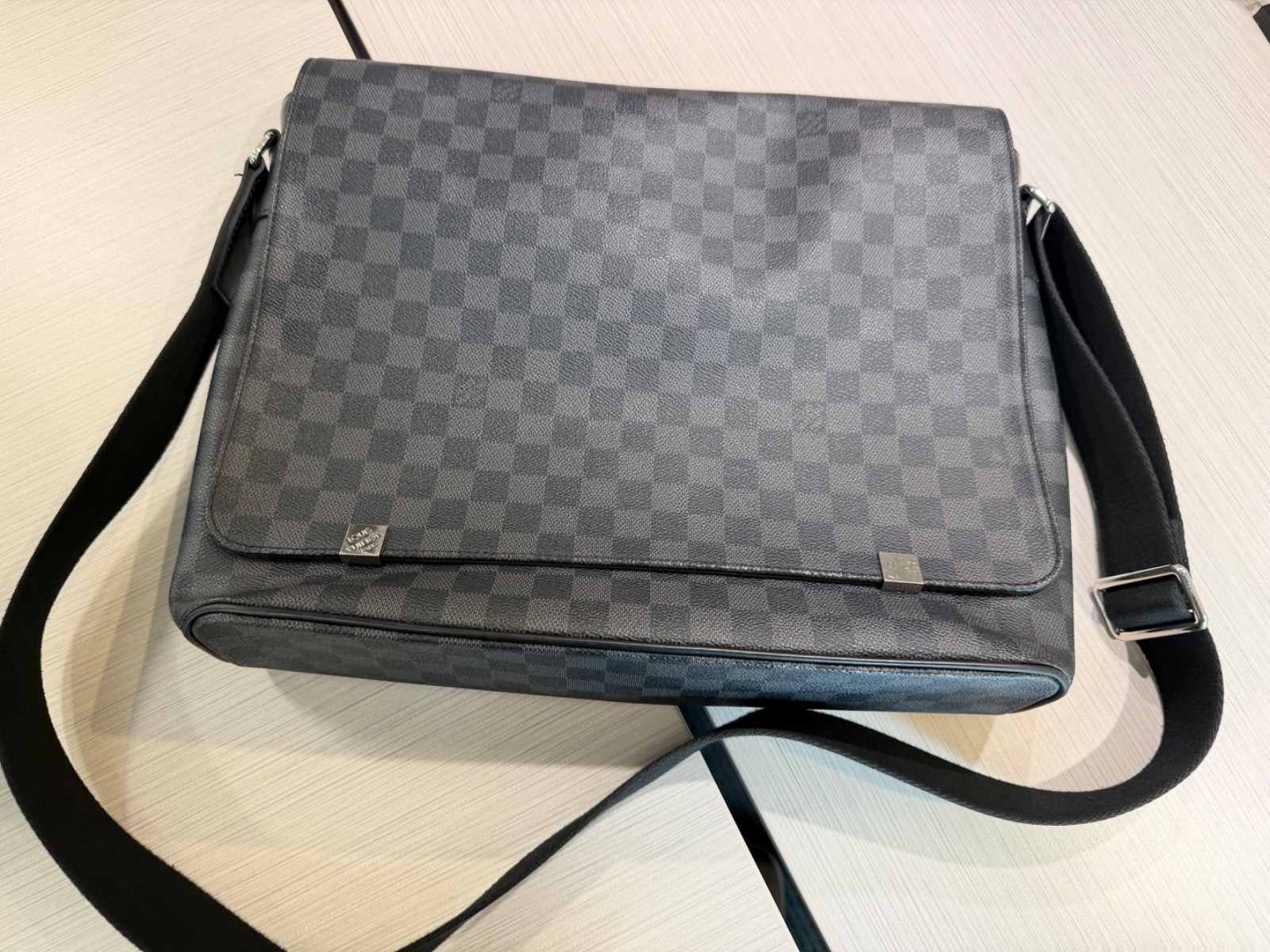 Louis Vuitton Daniel Messenger Bag GM Grey Canvas Damier Graphite