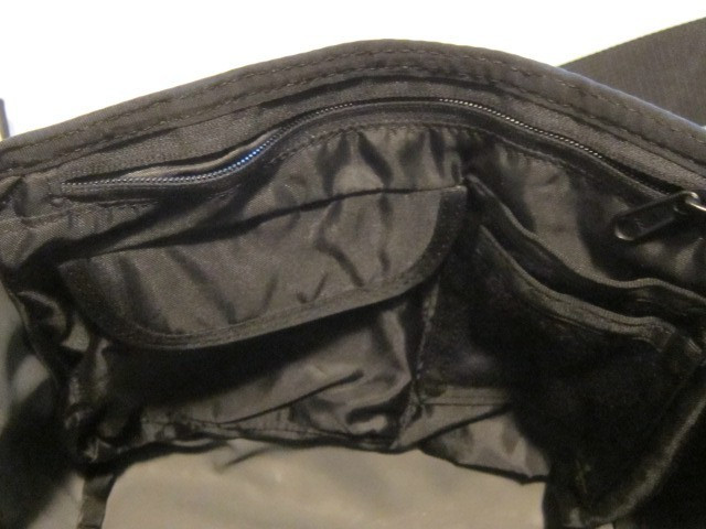Timbuk2 XS CLASSIC MESSENGER BAG Water Resistant – Black