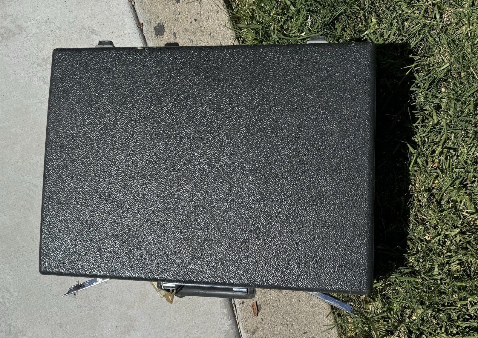 Vintage Samsonite Classic 100 Grey Hard Shell Plastic Metal Briefcase